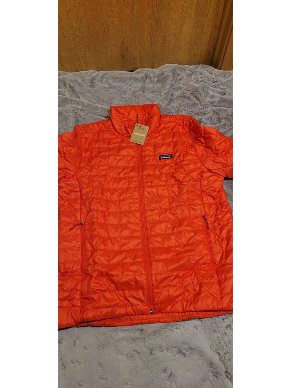 ✨NWT. Men's Patagonia Nano Puff Jacket. Color: Sizzle Red Size: XL